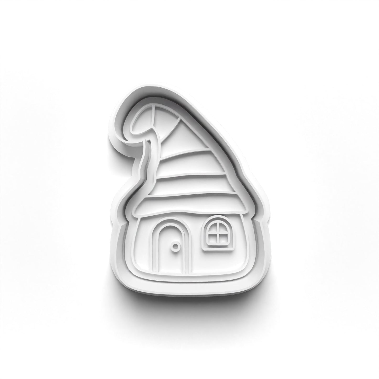 Gnome for the Holidays! Deck the Halls with our Festive Gnome Cookie Cutter Set!
