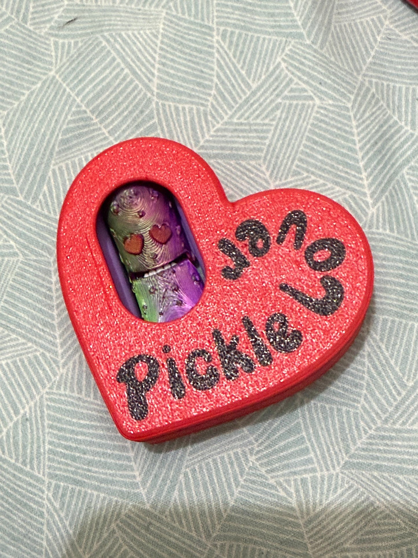 You’re a Big Dill! Articulated Pickle in Heart-Shaped Container – Funny Valentine’s Day Gift, Unique Pickle Lover Present, 3D Printed
