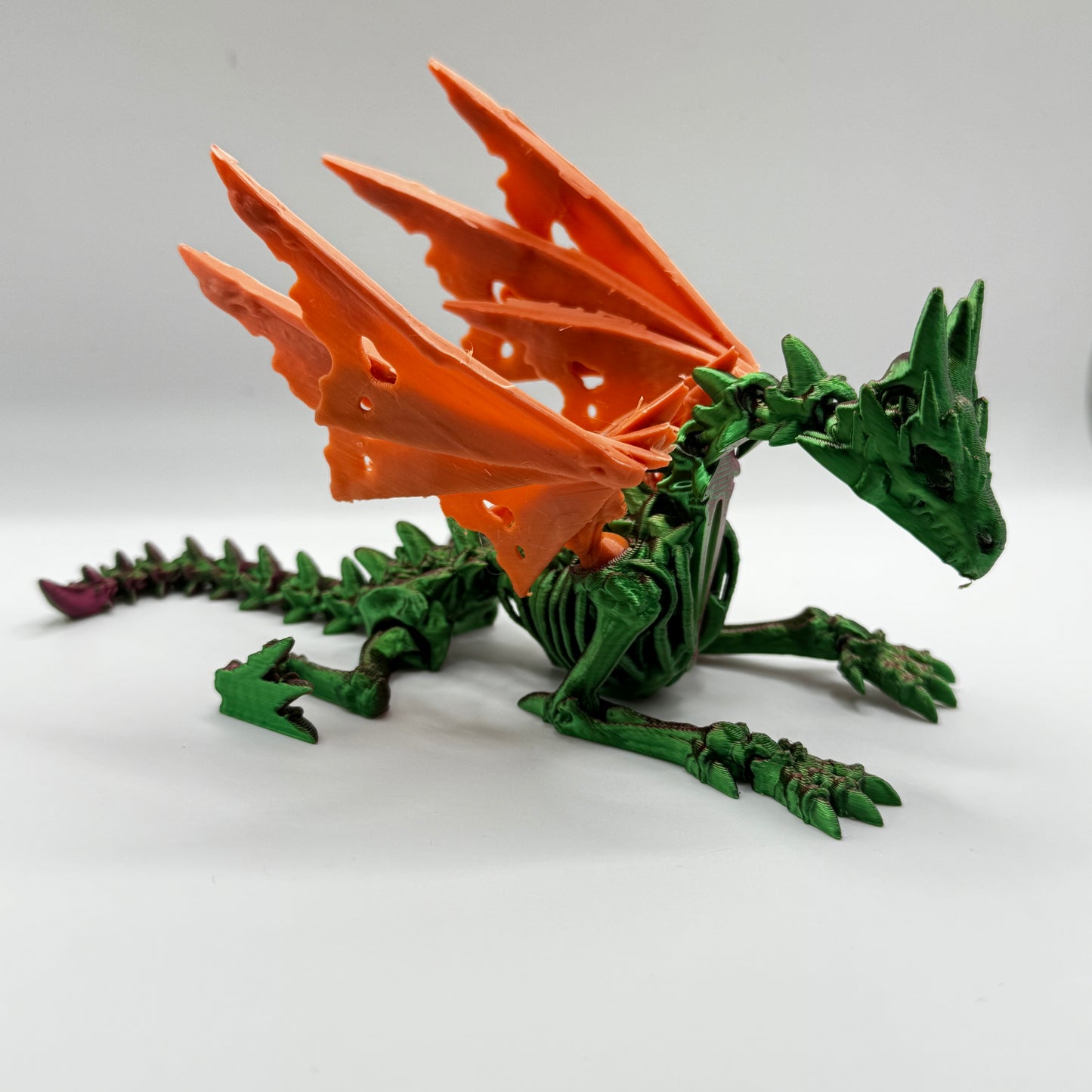 Wraithwing Dragon Red&Green slik 60% Size