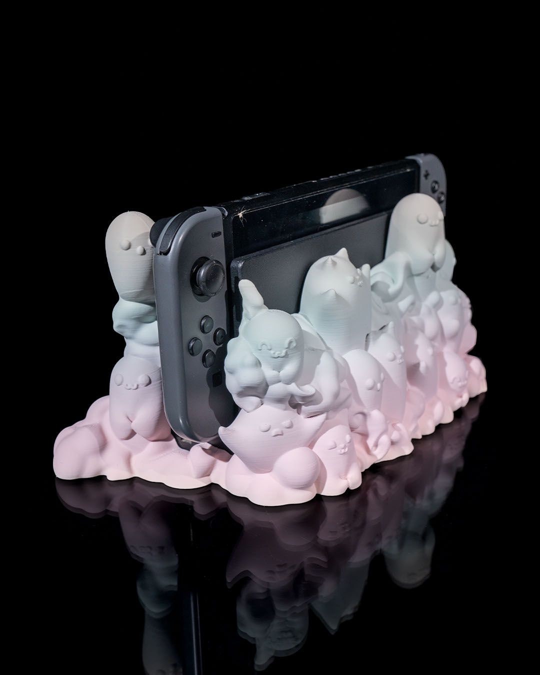 Unleash the Spectral Gaming Experience with Our 3D Printed Ghost Portable Console Dock!