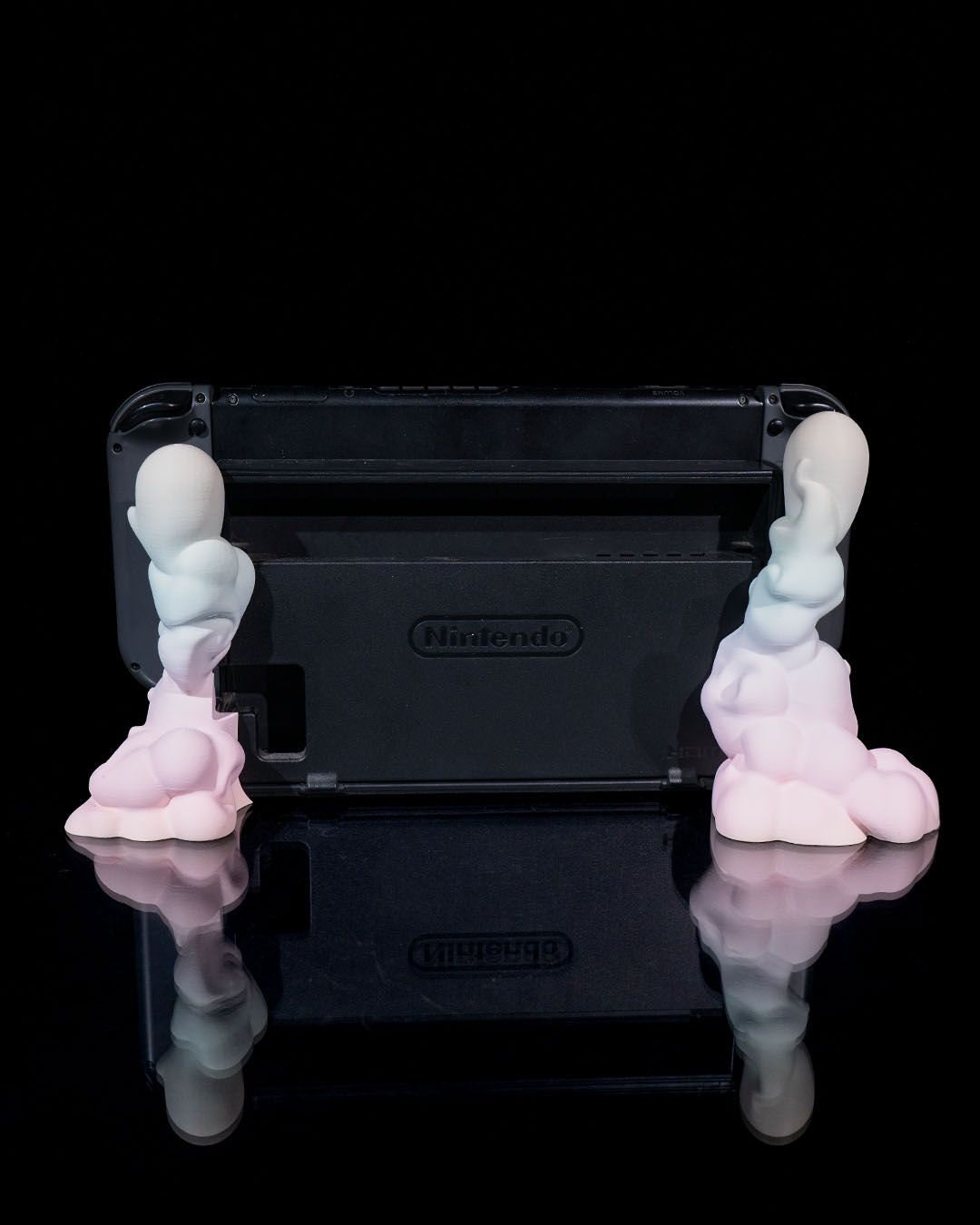 Unleash the Spectral Gaming Experience with Our 3D Printed Ghost Portable Console Dock!