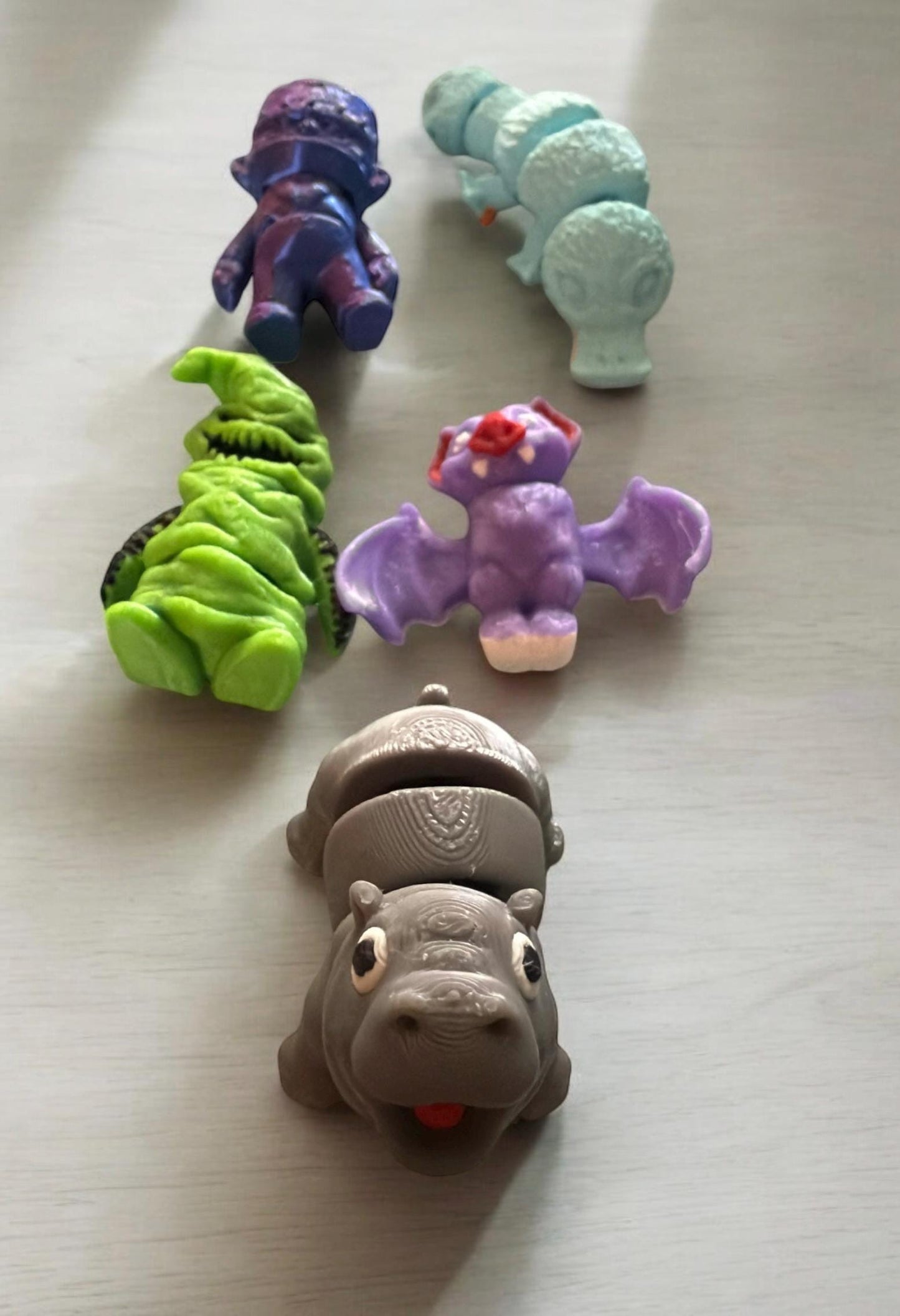 Mini Fidget Animals | High Quality | 3D Printed | Articulated Colourful - Giftbag Multicolour Dog Cat Lion Dragon Axolotl Dinosaur