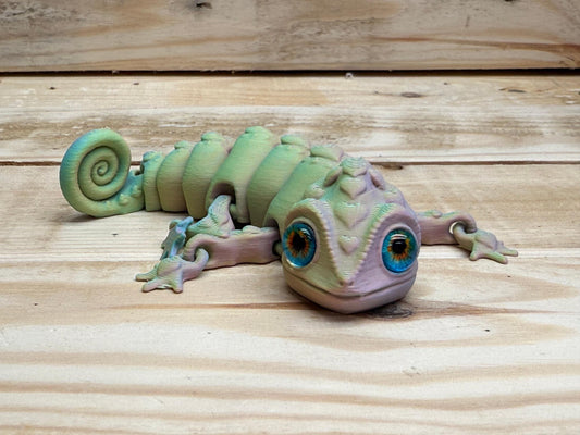 Customizable 3D-Printed Chameleon glass eye's– 15cm Long! Choose Any Color!