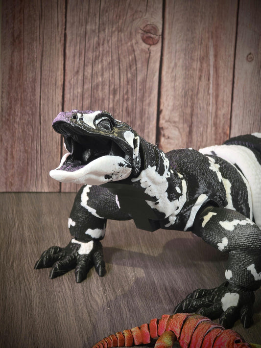 3D Printed Articulated Asian Water Monitor | Fidget Toy | Gift | Stocking Filler | Sensory Toy | Desk Sitter | Decorative Figurine