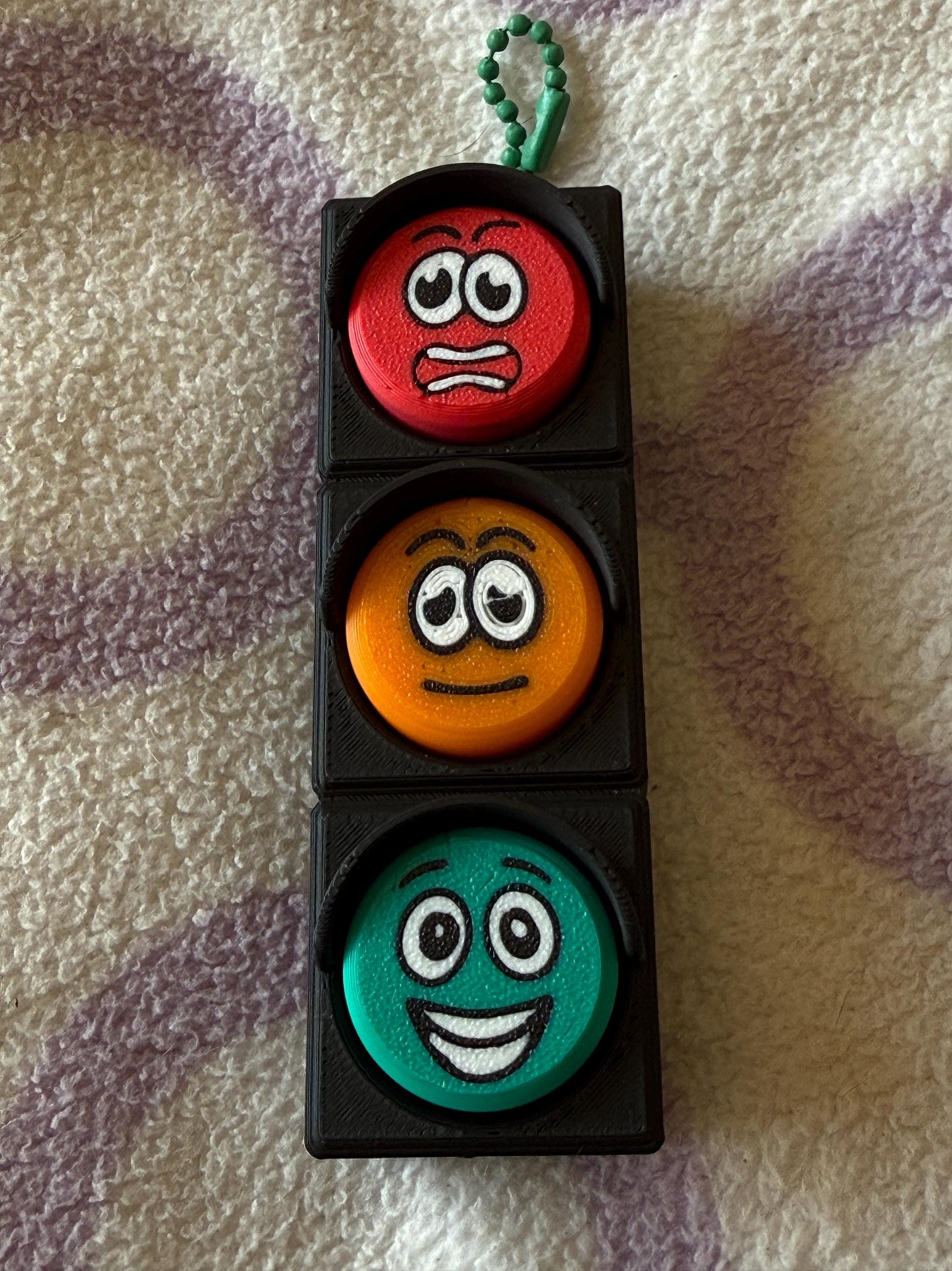 3D Printed Traffic Light Clicker – Funny Face Fidget Toy | ADHD Stress Relief | Red, Orange & Green | Handmade Clicky Fun!