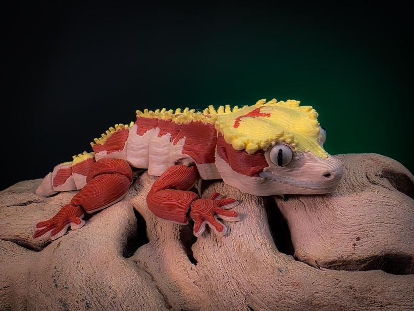 3D Printed Articulated Crested Gecko | Fidget Toy | Gift | Stocking Filler | Sensory Toy | Desk Sitter | Decorative Figurine