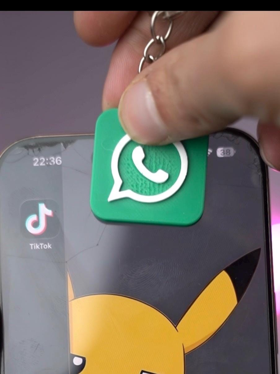 Personalised NFC Keychain | Custom NFC Tag with Icon | Social Media, Crypto & Contact Sharing | Gift Idea