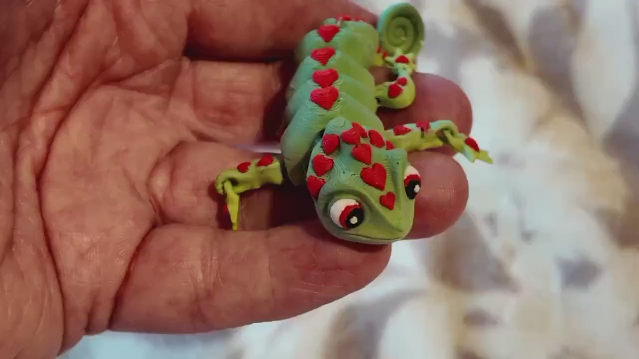 3D-Printed Be my Valentine Chameleon