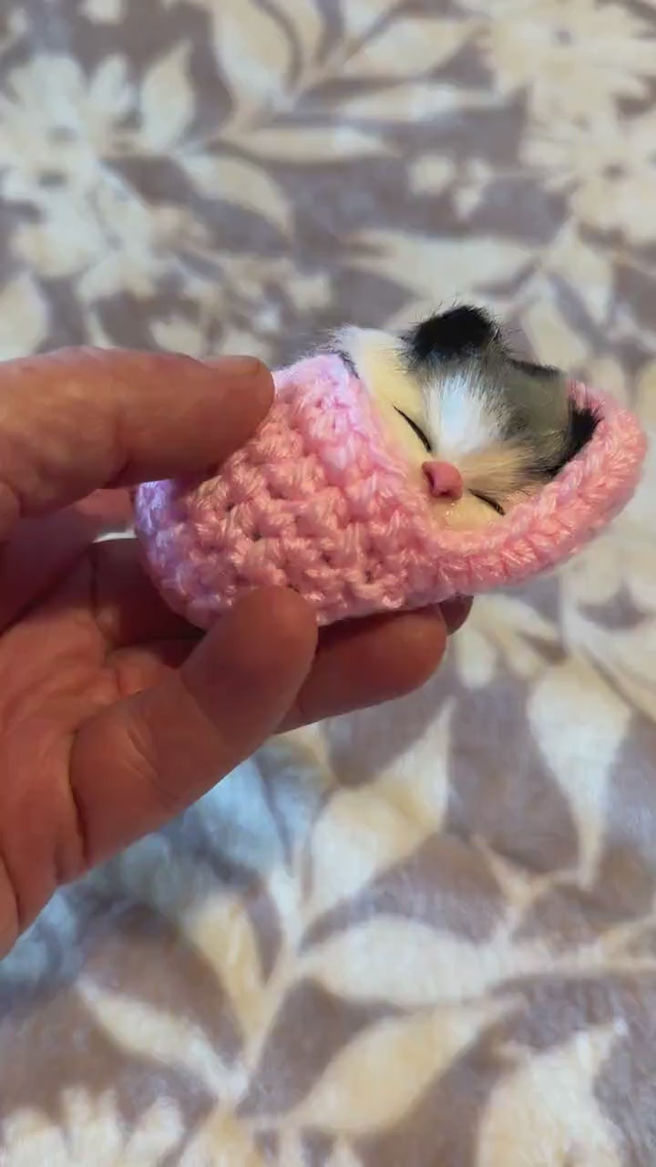 Handmade Cute Sleeping Kitten in Crochet Slipper With KeepSake Card Emotional Support Wellbeing Gift Sweet Decorative Keepsake